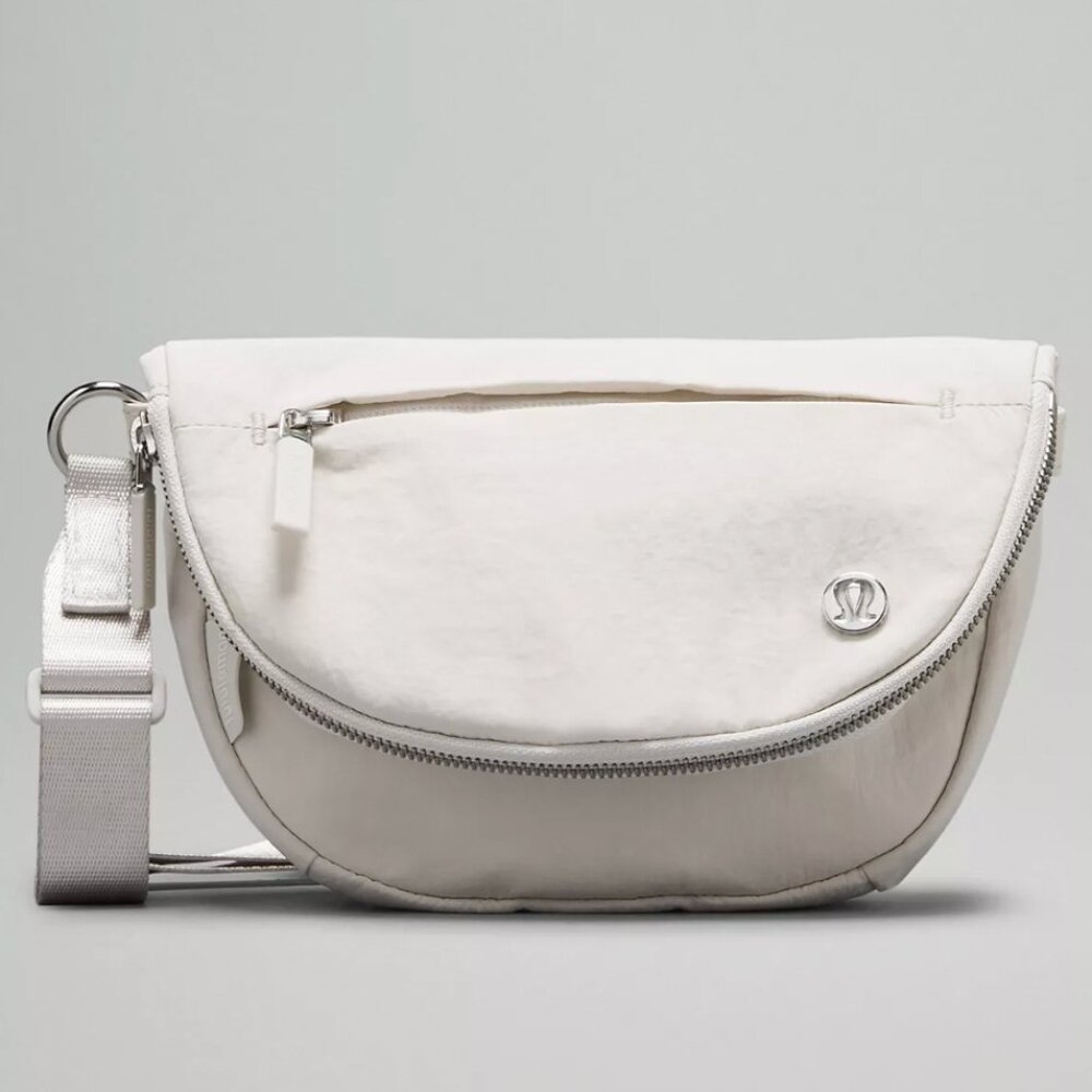 NWT lululemon All Night Festival Bag Micro 2L White